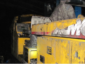 煤(mei)礦機(ji)械施(shi)工1