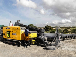 徐工(gong)水平定(ding)向鑽機(ji)新西蘭(lan)奧克蘭(lan)光纜鋪(pu)設