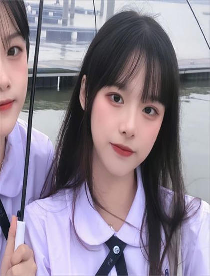 主流的《恶灵弑室》的艺术：美学价值与创作技巧探讨